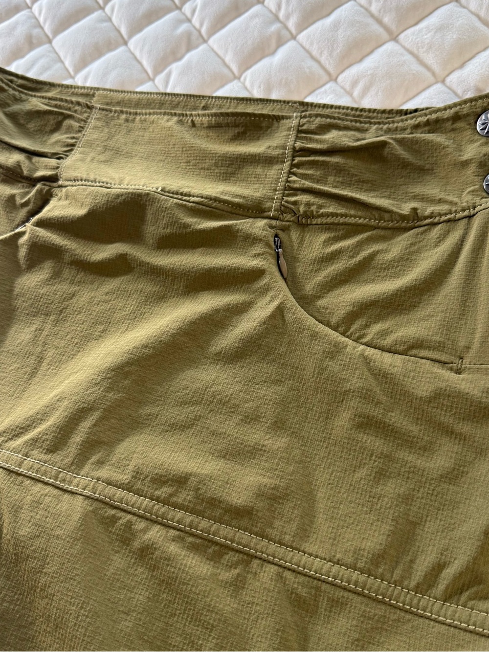 Athleta Hit The Trail Skort Size 4 Olive Green Athletic Hiking Skirt Pockets